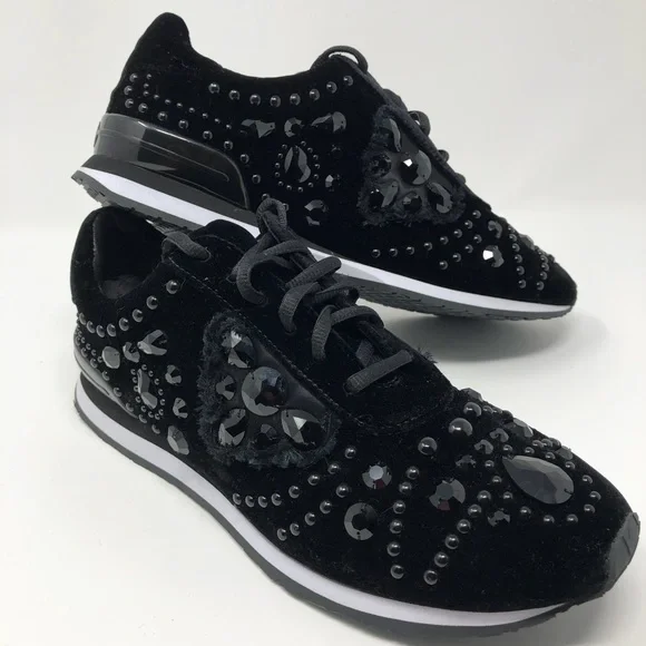 NWOT- Tory Burch Scarlett Embellished Runner Sneaker - Picture 1 of 8